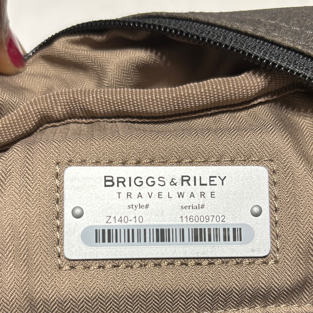 Briggs & Riley kinzie street cabin bag. EUC - Picture 4 of 10